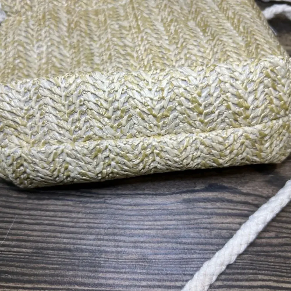 Straw Bucket with Daisy Crossbody Bag